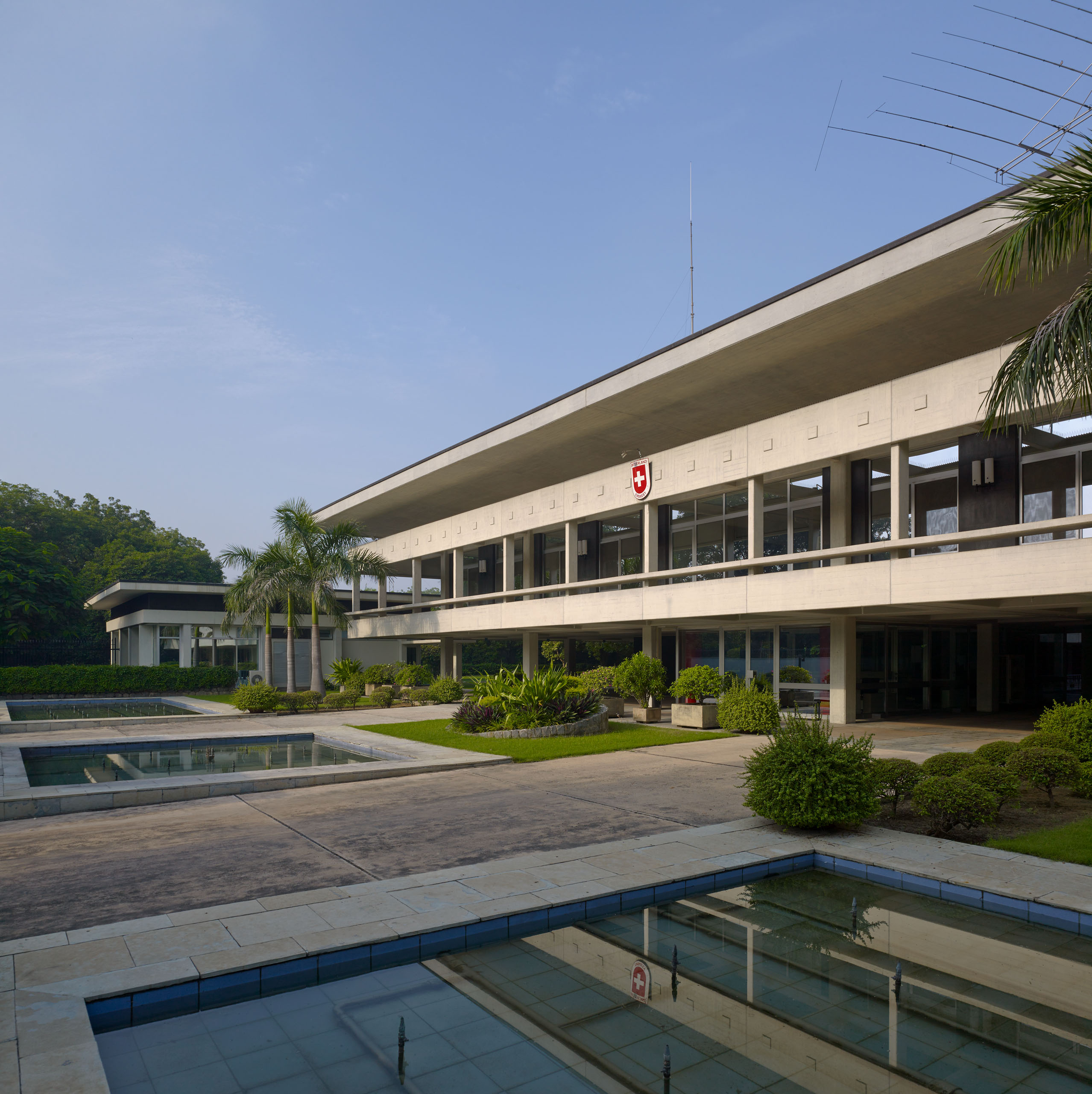 E13452 Alpa 040476p j2560